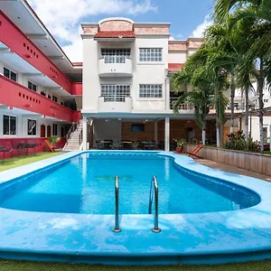 Capital O El Faisan Y El Venado 2*, Playa del Carmen México